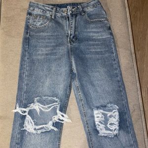 Distressed jeans light blue !